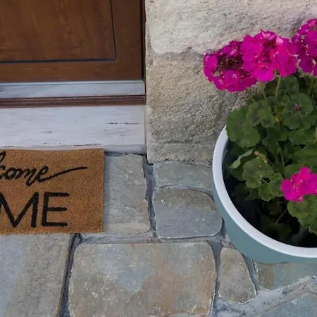 Cozy Stone House Petrino *