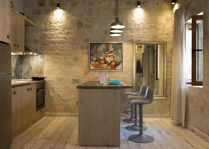 Feriehus Cozy Stone House Petrino